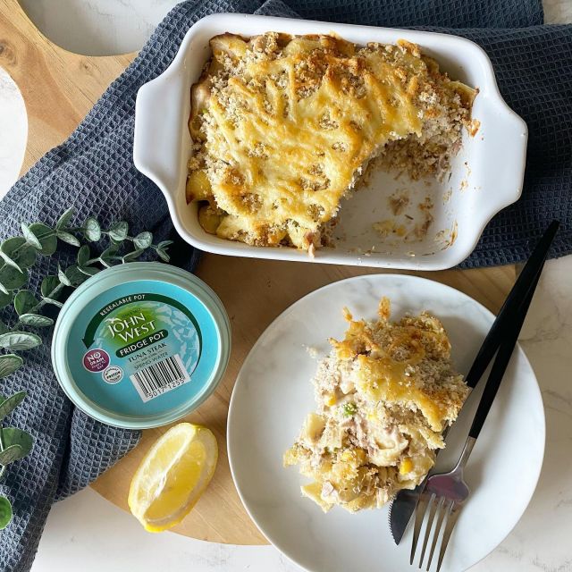 Our Tuna Fridge Pots are always on hand when you’re in need of a speedy yet protein packed dinner. Cheesy tuna pasta bake, who can say no?

📷 @feeding_hayden

#JohnWest #MealInspiration #TunaRecipes #TunaPasta #RecipeInspo #HighProteinMeal