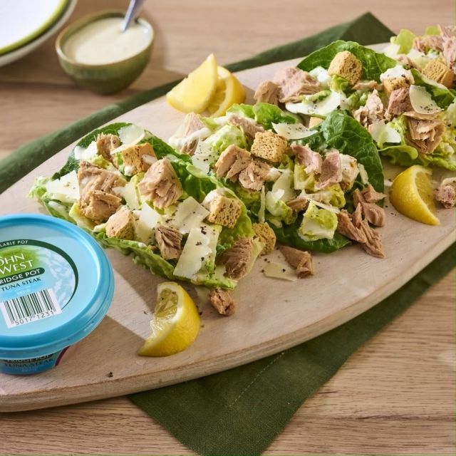 Tired of adding the same bland cooked chicken to your meals? 💤
Give your taste buds a wake up call with our delicious, ready to eat, protein-packed Tuna Fridge Pots.
So easy to use, you’ll be prepping meals in your sleep.